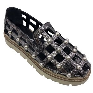 Gorgeous new espadrille silver shoe